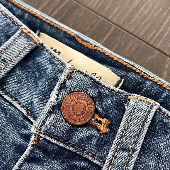 MADEWELL| CURVY STOVEPIPE HIGH RISE JEANS - Picture 2 of 10